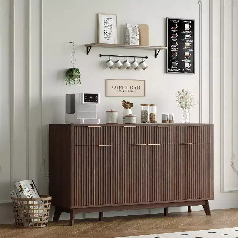 Madia Credenza con Fianchi Scanalati, 3 Cassetti e Ripiani Regolabili, Mobile TV Moderno Largo 150 cm per Soggiorno