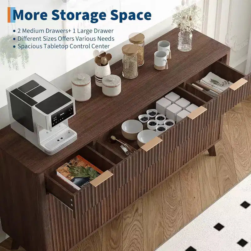 Madia Credenza con Fianchi Scanalati, 3 Cassetti e Ripiani Regolabili, Mobile TV Moderno Largo 150 cm per Soggiorno