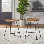 Sgabello da bar Chapman da 24" ad altezza bancone naturale: telaio nero, legno di pino, design industriale