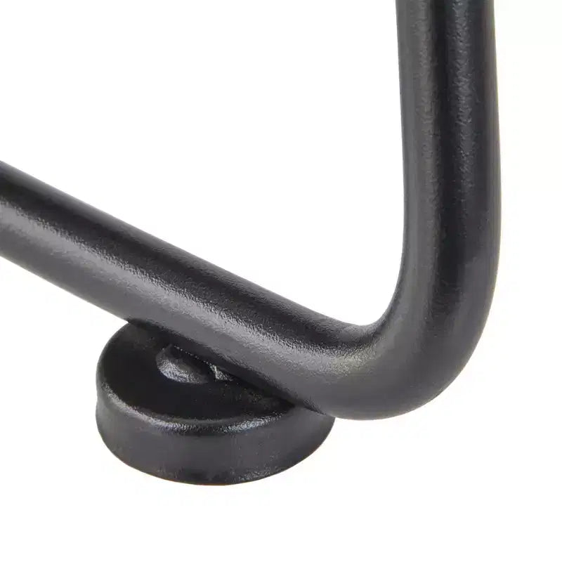 Sgabello da bar Chapman da 24" ad altezza bancone naturale: telaio nero, legno di pino, design industriale