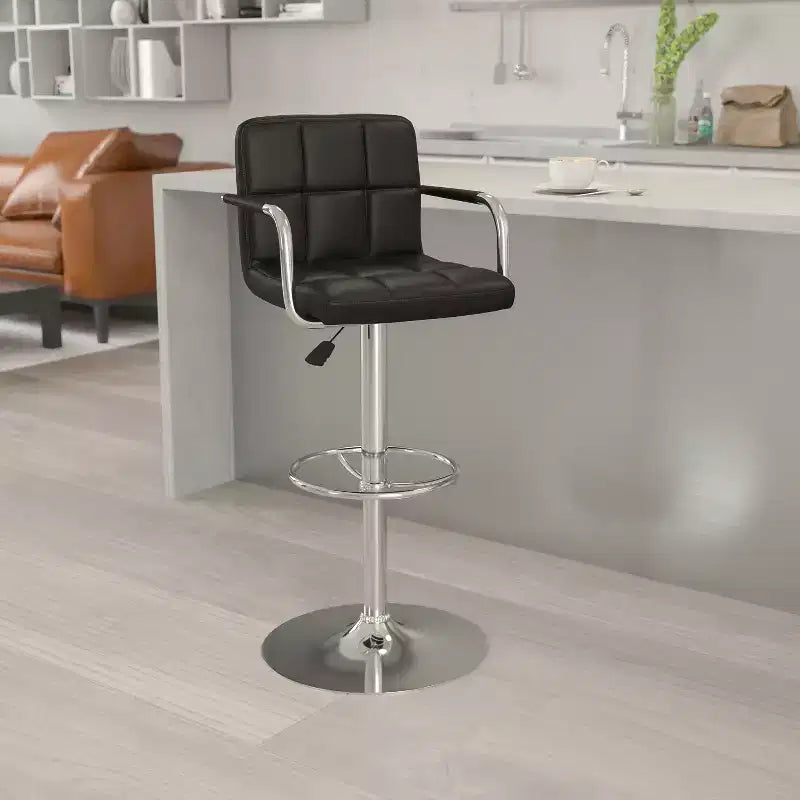 Sgabello da bar contemporaneo in vinile trapuntato regolabile in altezza con braccioli e base cromata
