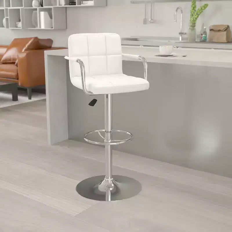 Sgabello da bar contemporaneo in vinile trapuntato regolabile in altezza con braccioli e base cromata