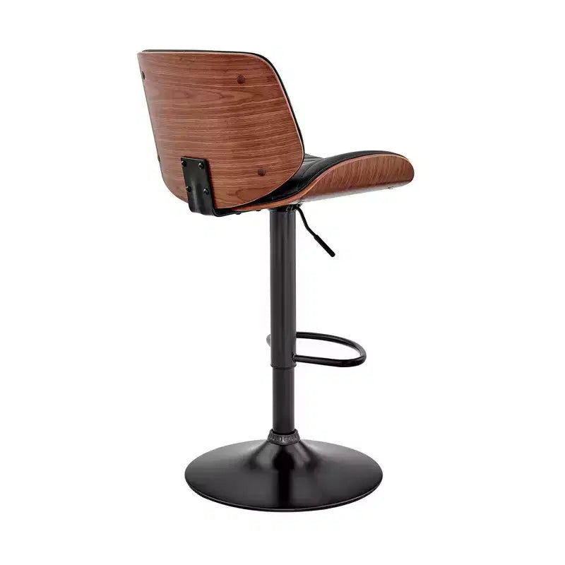 Sgabello da bar Brock regolabile ad altezza bancone con seduta in similpelle, schienale con finitura noce e base in acciaio