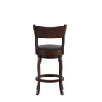 Sgabello da bar Nichola classico girevole aperto sul retro, altezza bancone, con struttura in legno curvato e seduta imbottita, di qualità commerciale